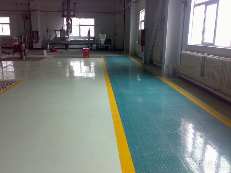 上海某工厂车间PVC地板案例展示效果